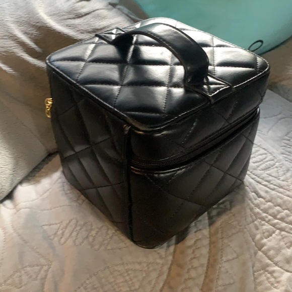 Makeup box - Picture 5 of 8